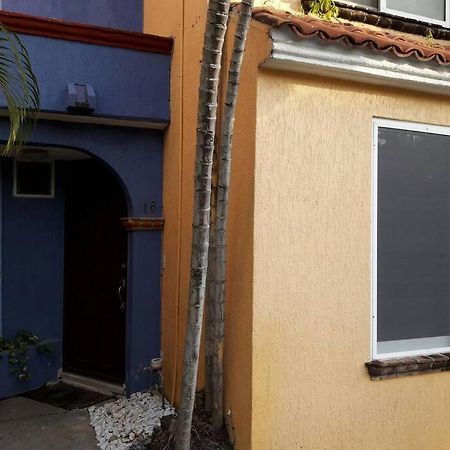 Appartement Cozy Townhouse In Great Location à Cancún Extérieur photo